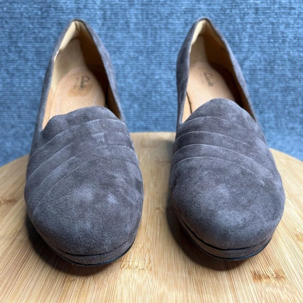 Clarks Heels Womens 8.5 Delsie Joy Suede Platform Pumps Gray Suede Leather EUC